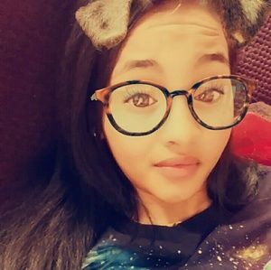 Meet your Posher, Christina